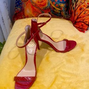 Red Vince Camuto heels size 6 1/2 3inch heel never been worn like new tiny peel